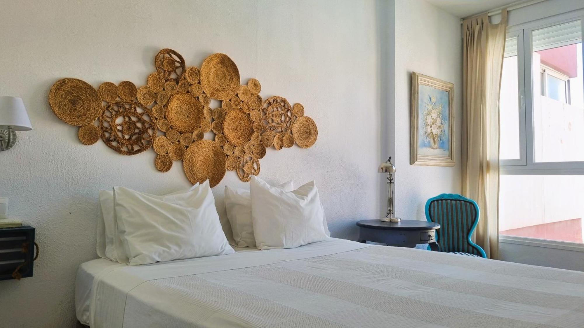 Neptuno Torrecilla Beach เนร์คา ภายนอก รูปภาพ